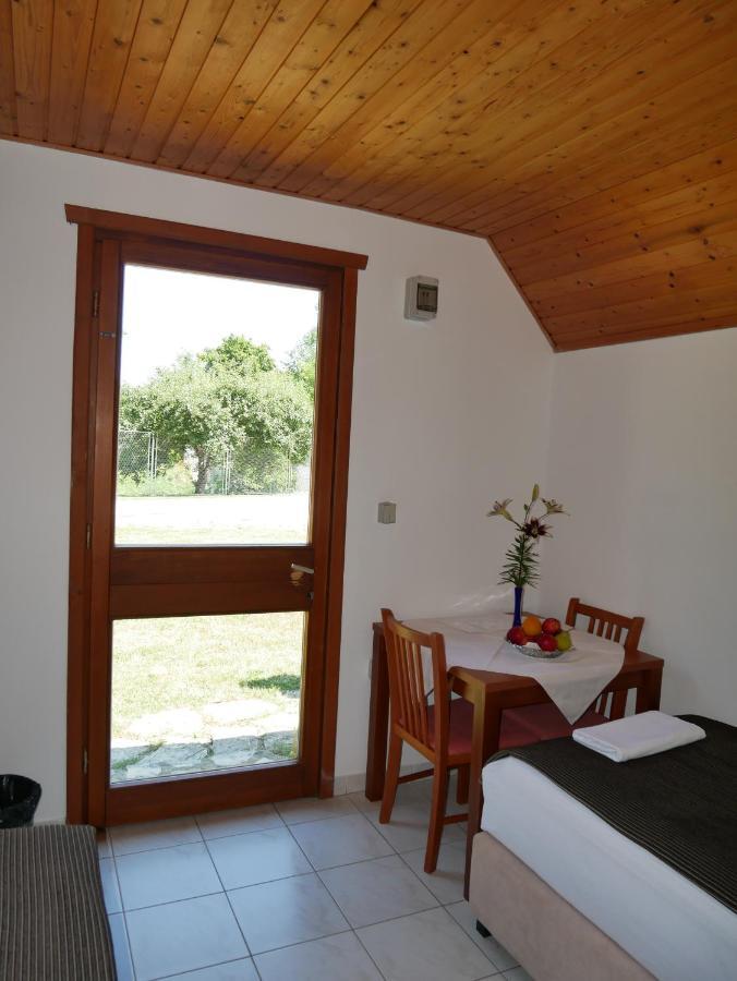 Bungalows Korana - Campsite Korana Seliste Dreznicko Εξωτερικό φωτογραφία